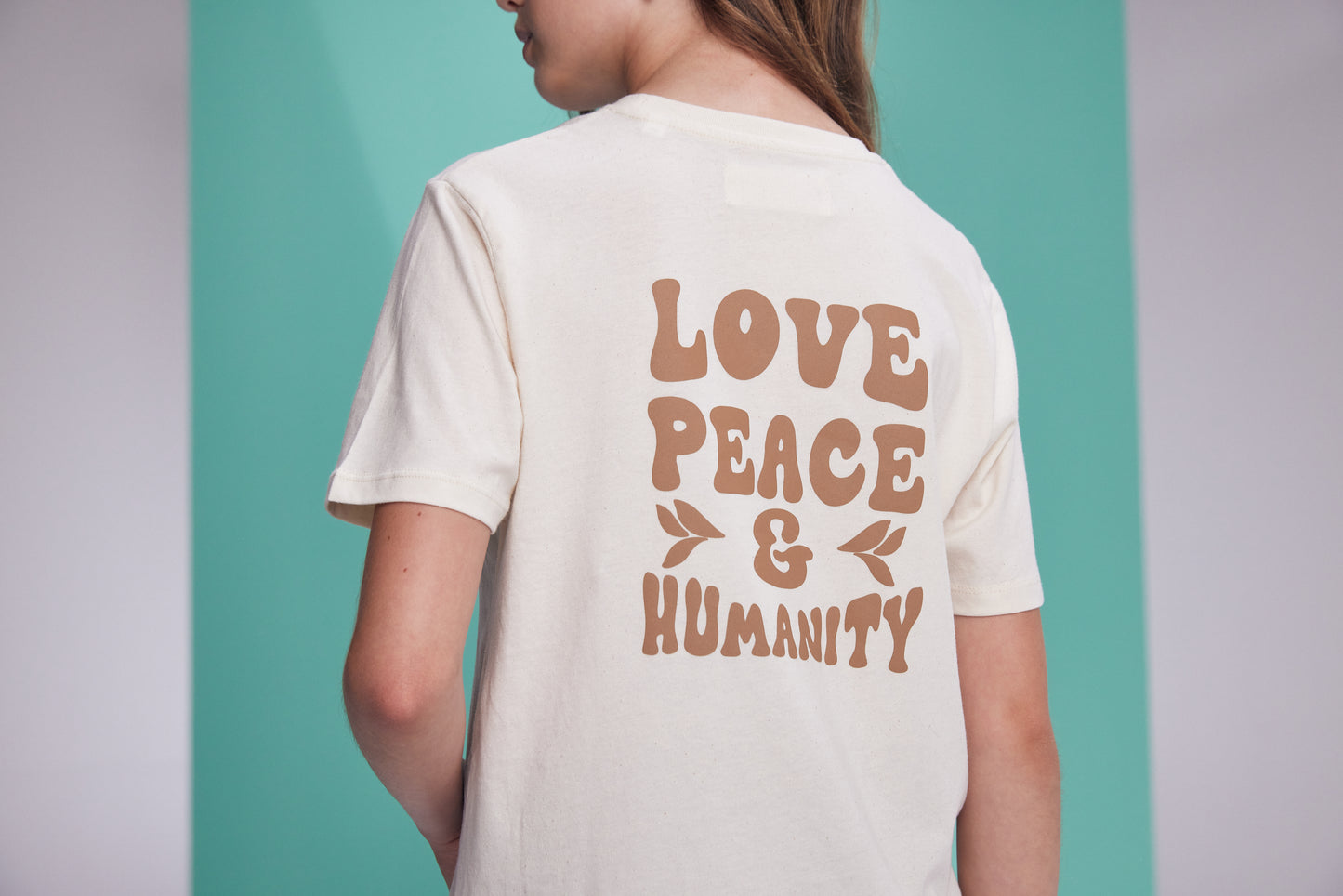 Kinder T-Shirt „LOVE, PEACE & HUMANITY”