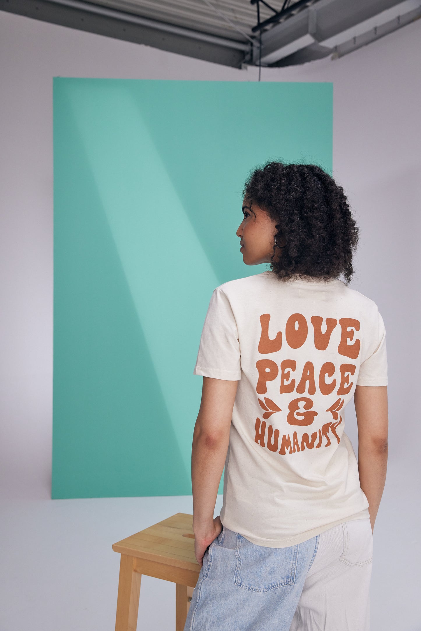 T-Shirt „LOVE, PEACE & HUMANITY”