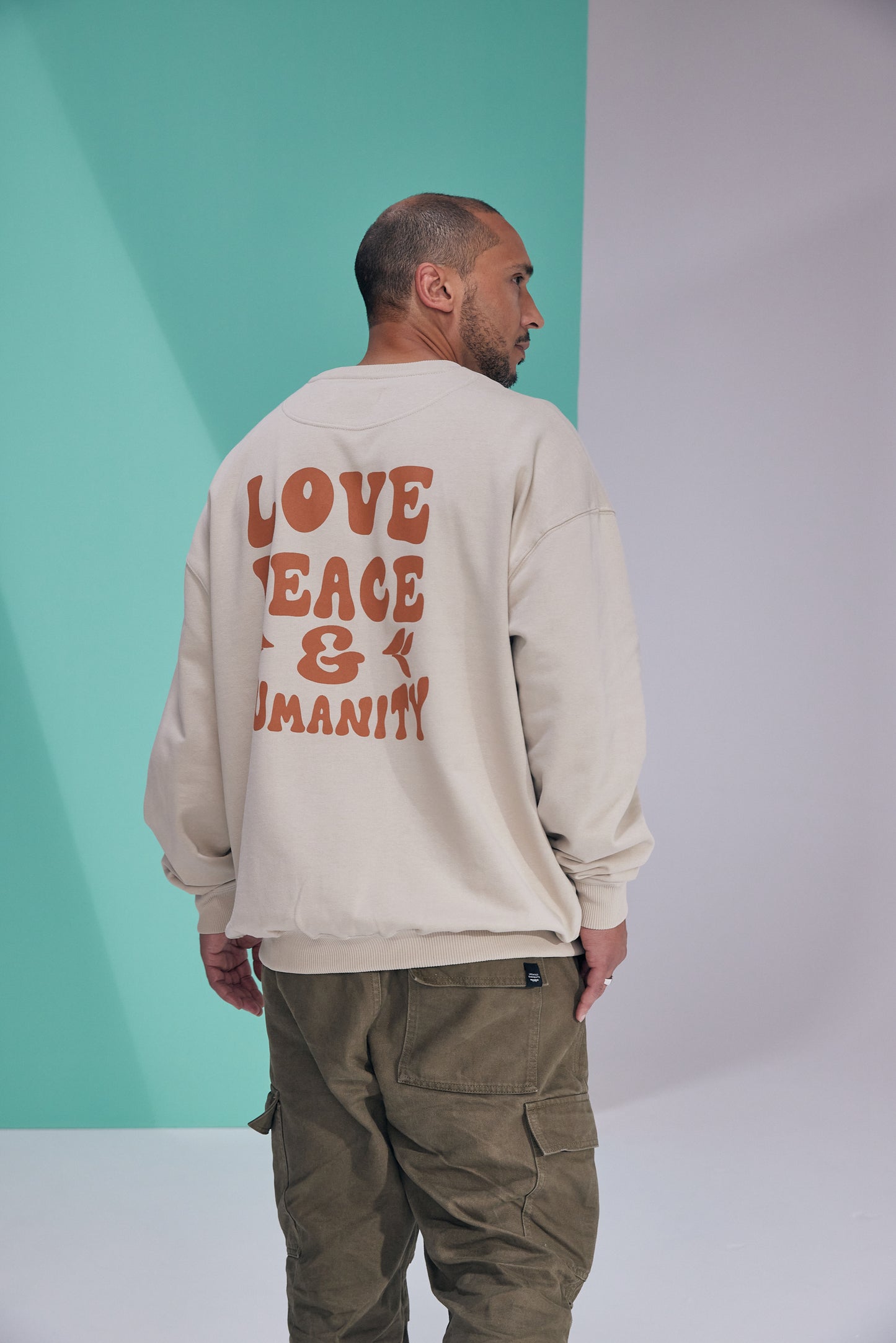 Sweater Unisex „LOVE, PEACE & HUMANITY”