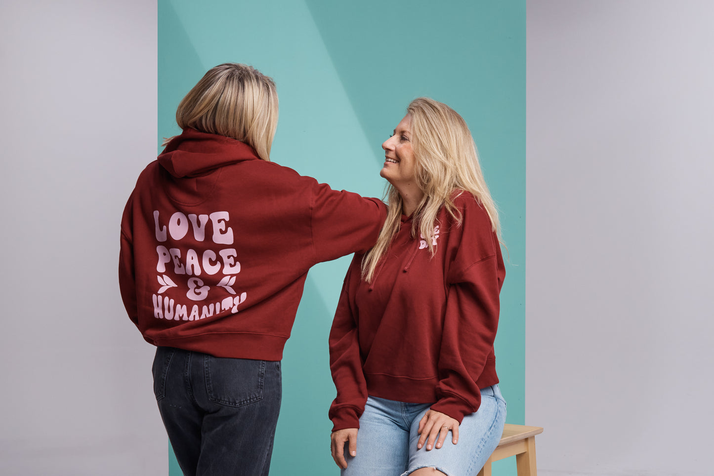 Damen Hoodie „LOVE, PEACE & HUMANITY“ - ONE DAY